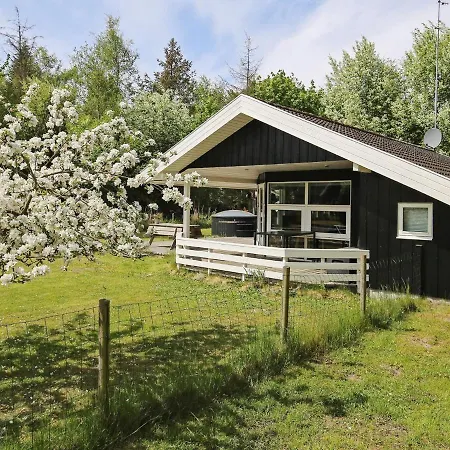 4 Star Holiday In Holiday home